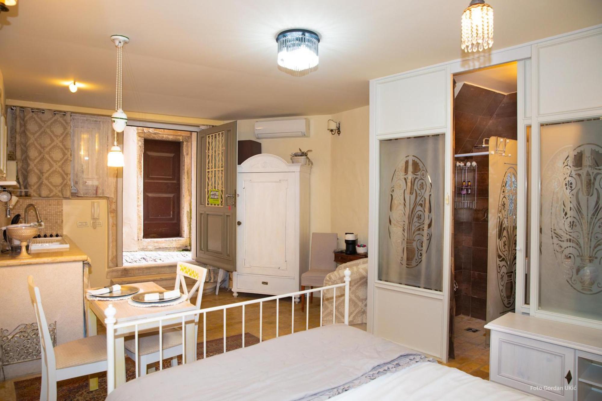Studio Oratorio Rovinj Bagian luar foto