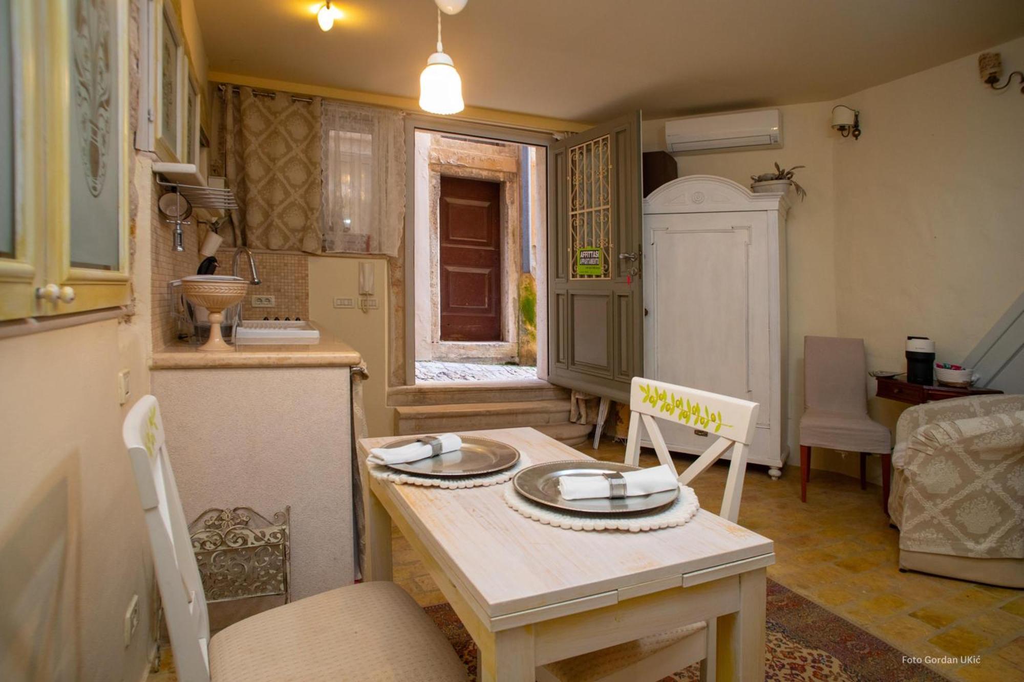 Studio Oratorio Rovinj Bagian luar foto